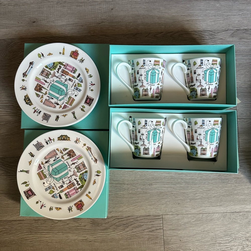 Tiffany & Co. White and Multicolor Dining Plates